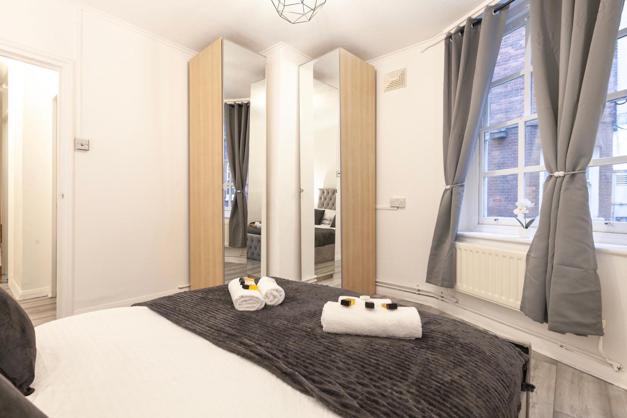 Beautiful One Bedroom Flat In Scott Ellis Gardens London Bagian luar foto